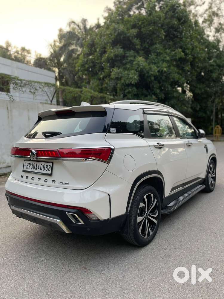 Mg Hector Plus Sharp Pro 1.5 Turbo Petrol Cvt 6 Str, 2023, Petrol