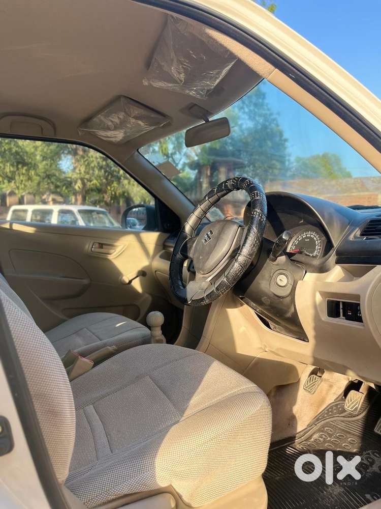 Maruti Suzuki Swift Dzire Lxi Option, 2013, Petrol