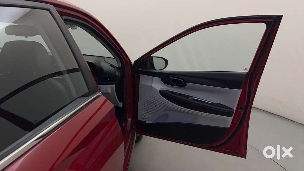Hyundai New I20 1.2 Asta (o) Ivt, 2023, Petrol
