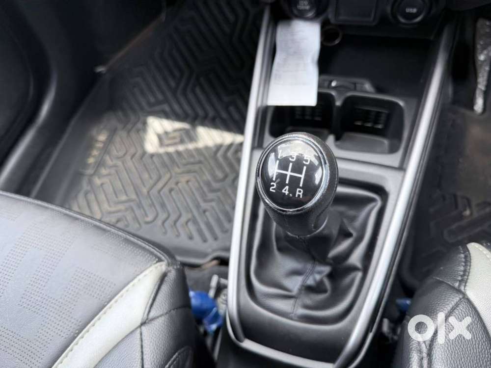Maruti Suzuki Xl6 1.5 Zeta Mt, 2023, Petrol