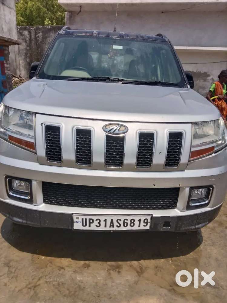 Mahindra Tuv 300 2017 Dual Tone