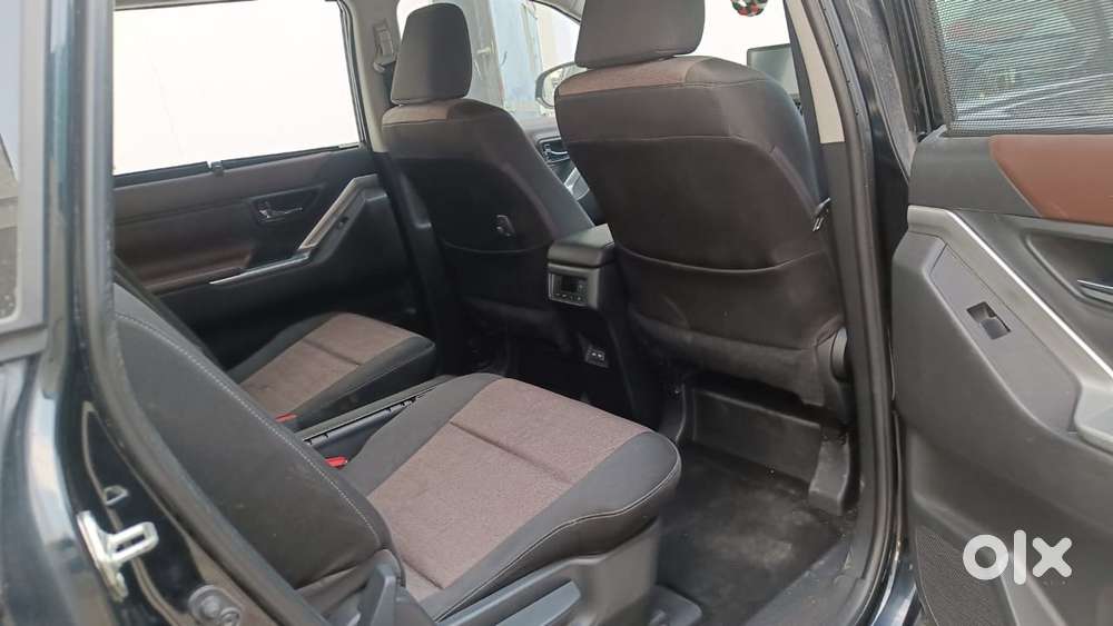 Toyota Innova Hycross 2.0 Vx Hybrid 7 Str, 2024, Petrol