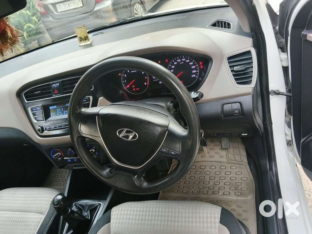 Hyundai I20 Petrol Cvt Magna Executive, 2018, Petrol