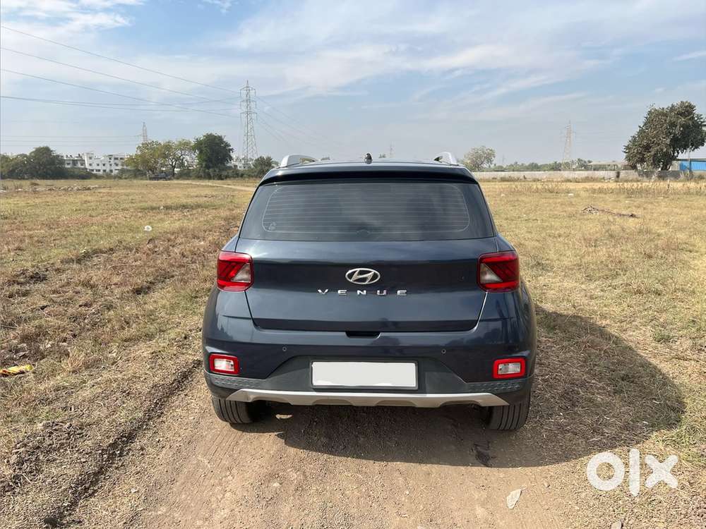 Hyundai Venue 2019 Diesel 80000 Km Driven