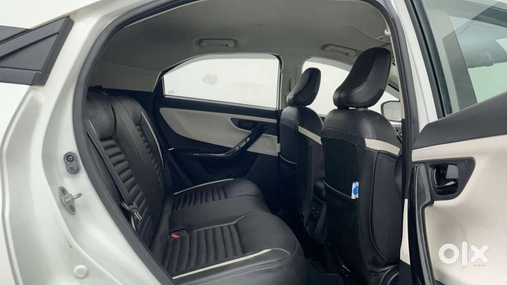 Tata Nexon Pure (s) 1.2 Petrol 6amt, 2024, Petrol
