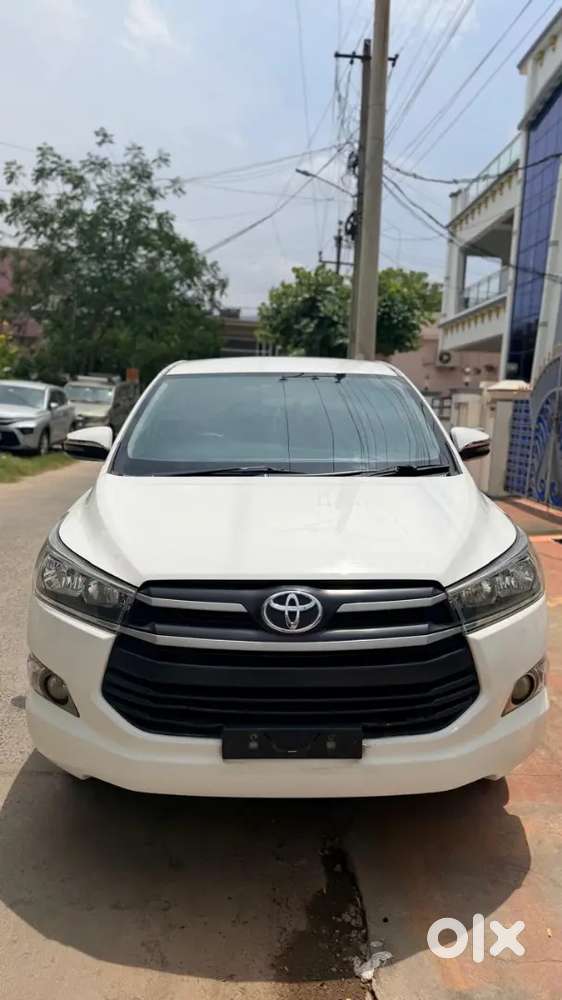Toyota Innova Crysta 2019 Diesel 8 Setter