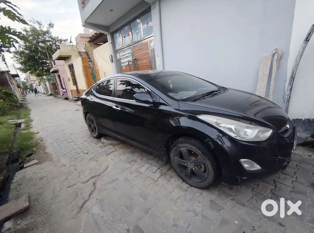 Hyundai Elantra 2013 Petrol 80000 Km Driven