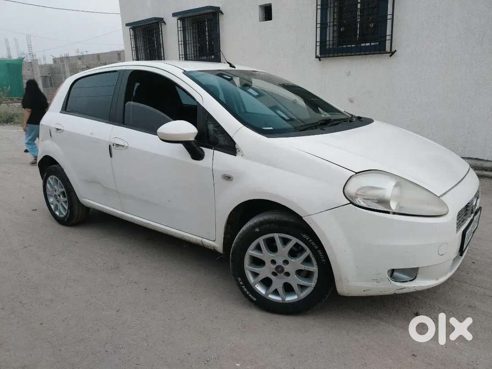 Fiat Grande Punto 2013 Diesel 75000 Km Driven