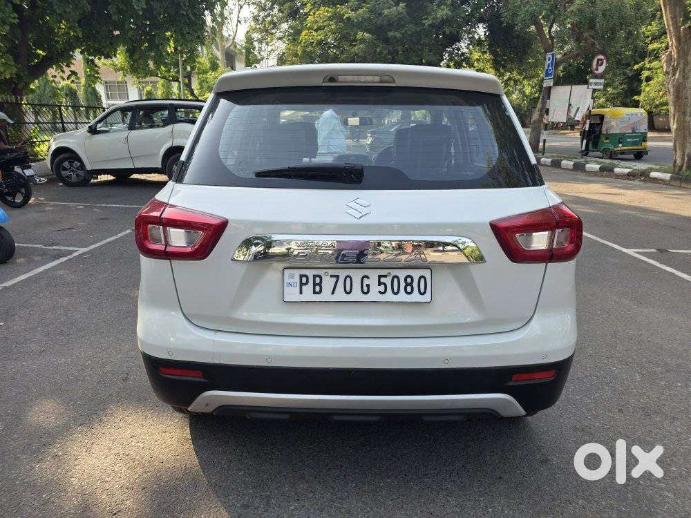 Maruti Suzuki Brezza 1.5 Zxi Smart Hybrid, 2022, Petrol