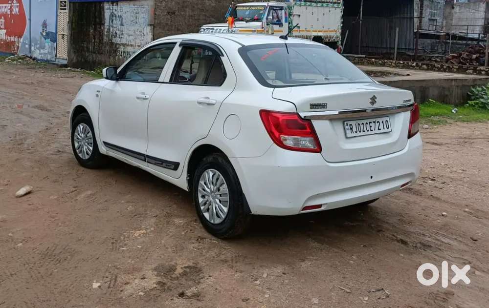 Maruti Suzuki Dzire 2019 Petrol 43745 Km Driven