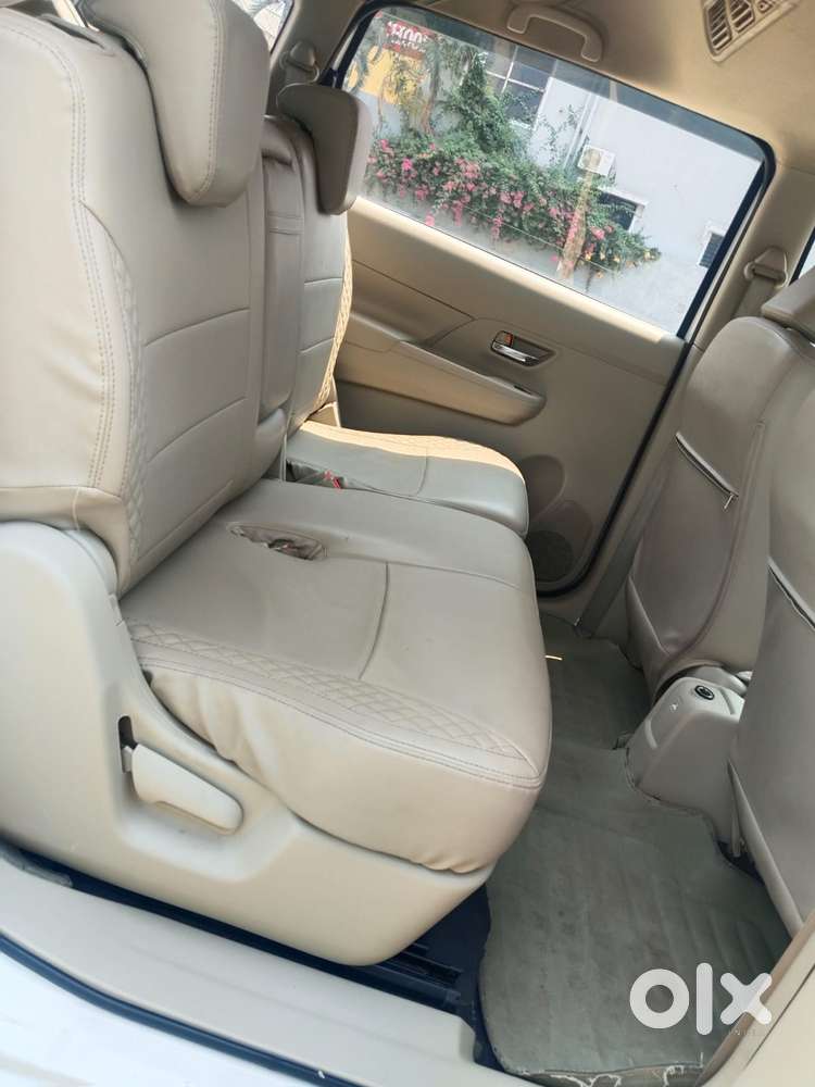 Maruti Suzuki Ertiga Vxi (o) Cng, 2022, Petrol