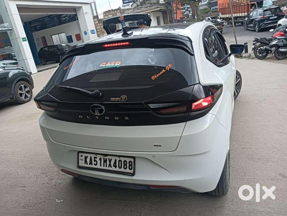 Tata Altroz Petrol 2024