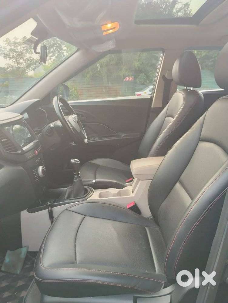 Mahindra Xuv300 W6, 2023, Petrol