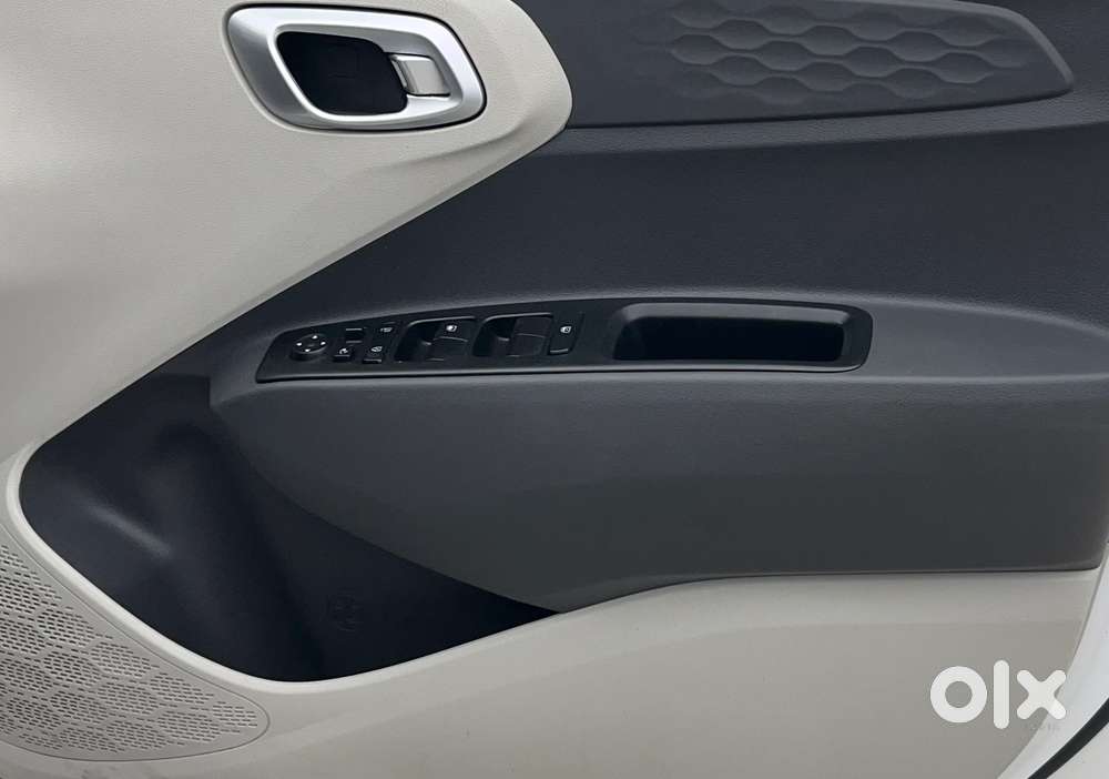 Hyundai Aura 1.2 Sx Cng, 2023, Cng & Hybrids