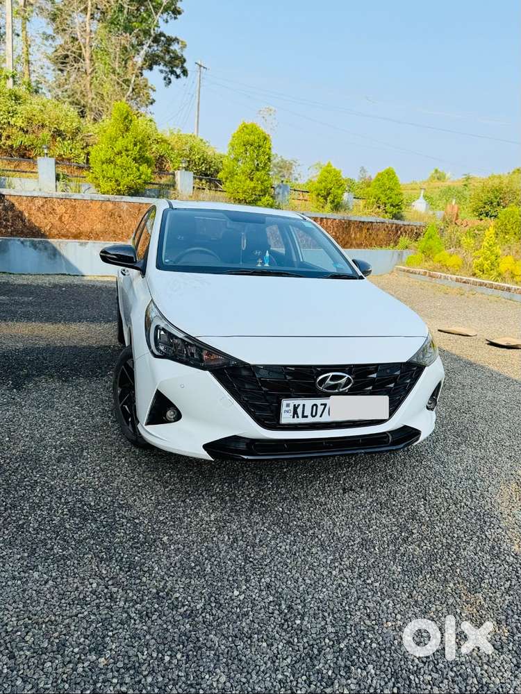 Hyundai Verna Turbo Dct (top Model)
