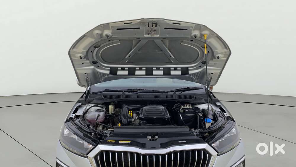 Skoda Slavia 1.0 Ambition Tsi At, 2023, Petrol