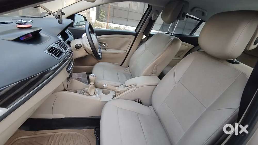 Renault Fluence 2012 Diesel 64000 Km Driven, Showroom Service History