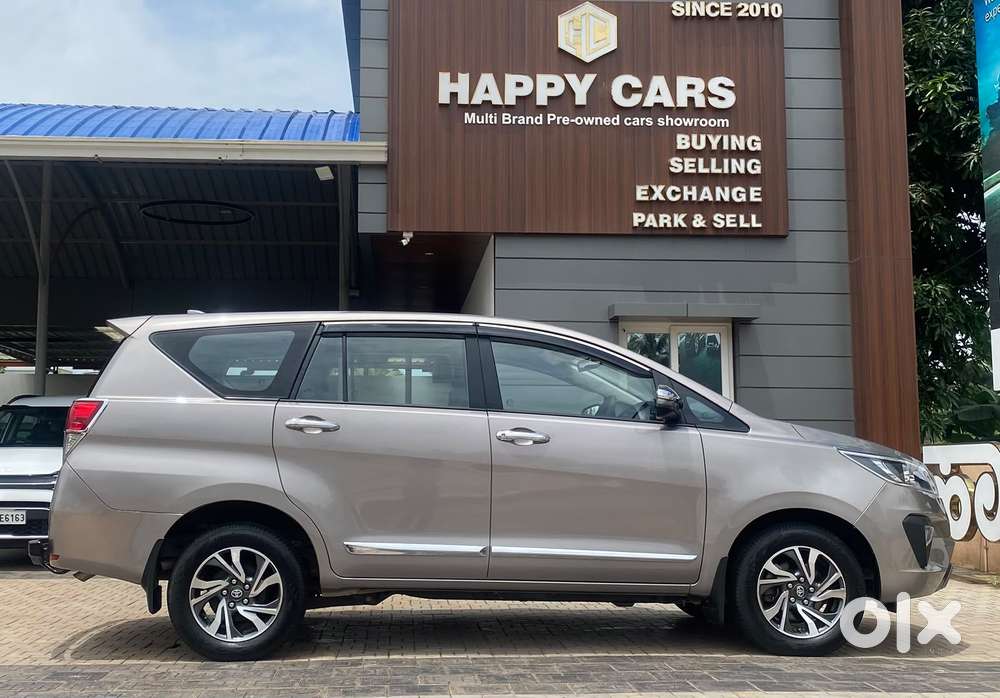 Toyota Innova Crysta G 8 Str, 2022, Diesel
