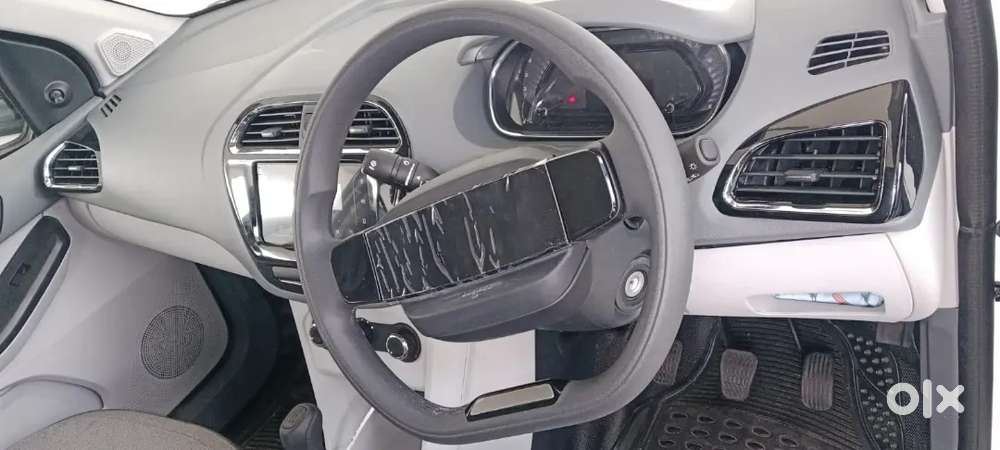 Brand New Tata Tiago Jan26 Registration Mdl Dec25 Petrol 258 Km Driven