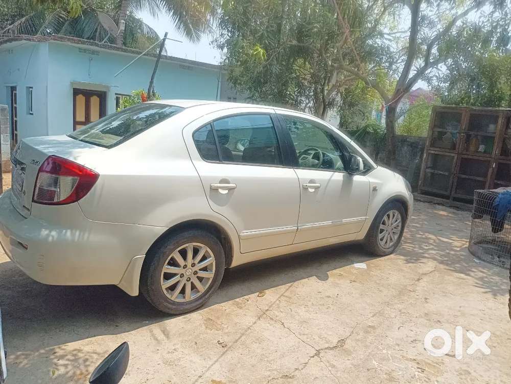 Maruti Suzuki Sx4 2011