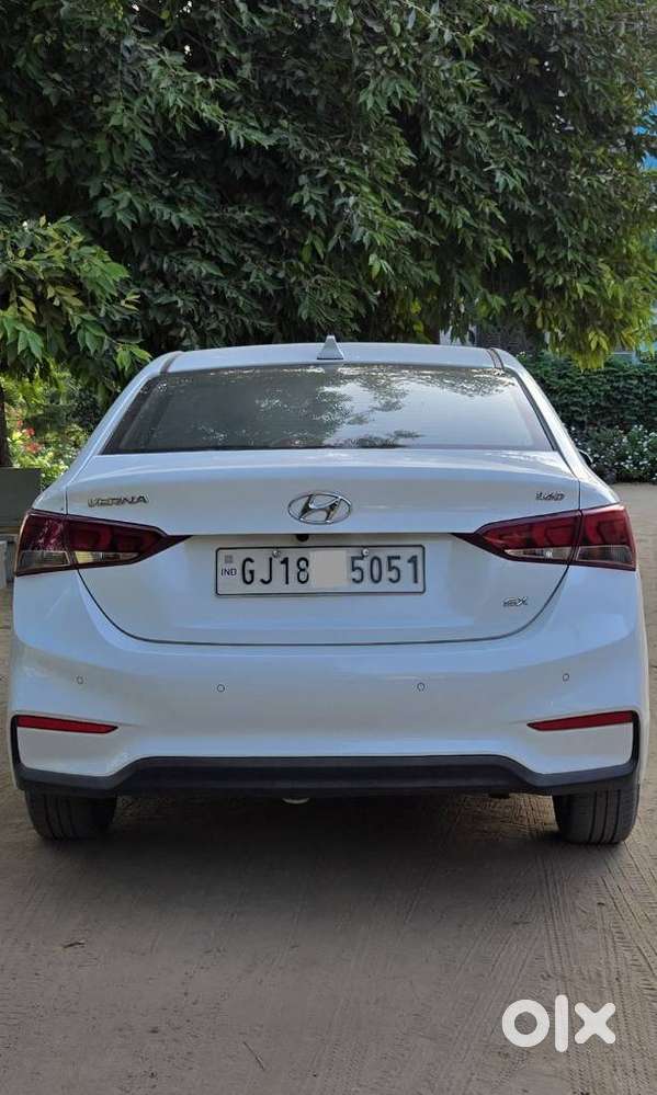 Hyundai Verna 1.6 Crdi Sx Plus At, 2017