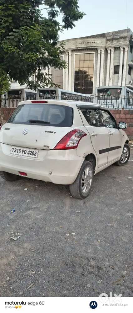 Maruti Suzuki Swift 2012 Zxi Petrol Manual