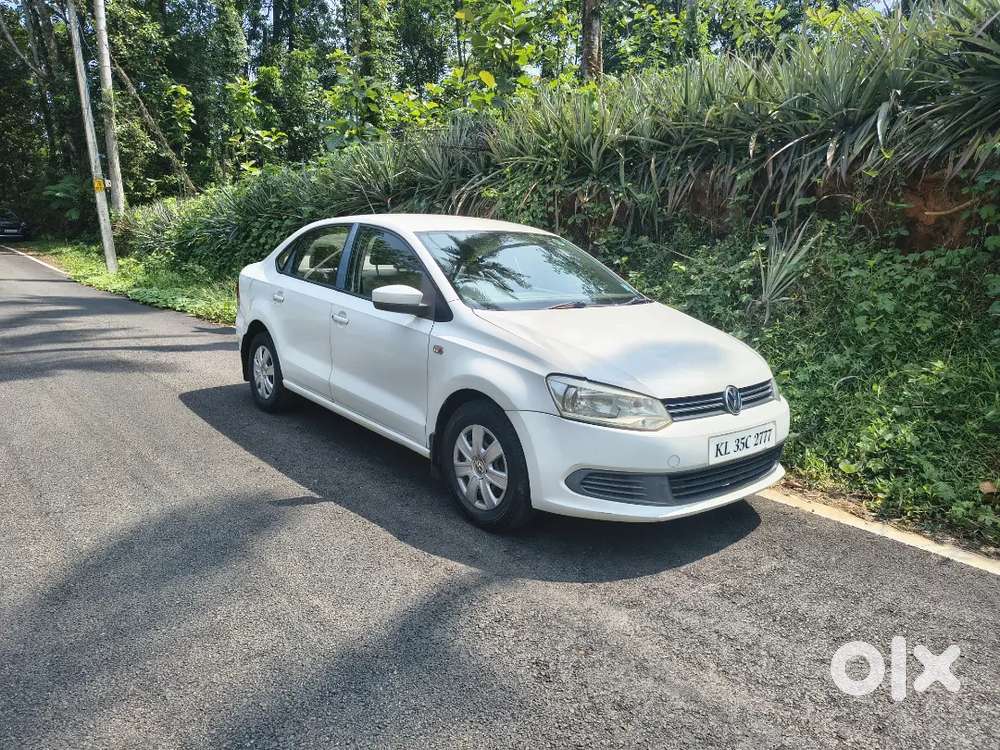 Volkswagen Vento 2011 New Paper