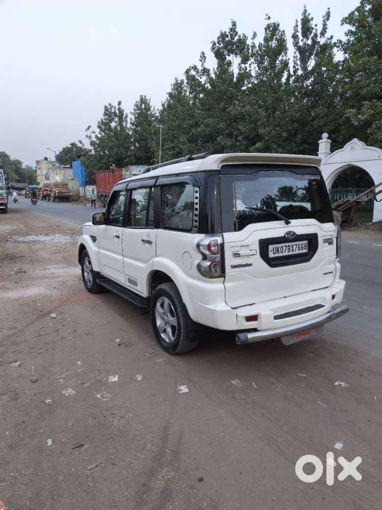 Mahindra Scorpio S6 Plus, 2017, Diesel