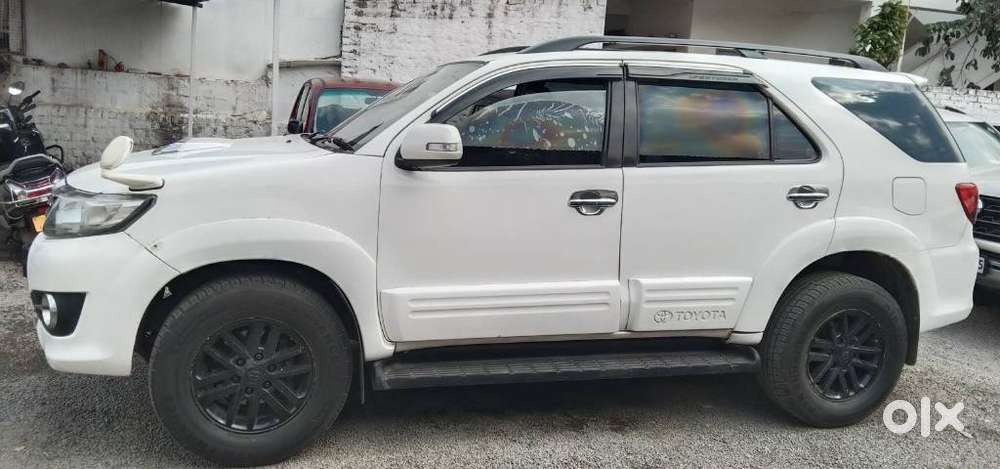 Toyota Fortuner 3.0 4x2 Mt, 2014, Diesel
