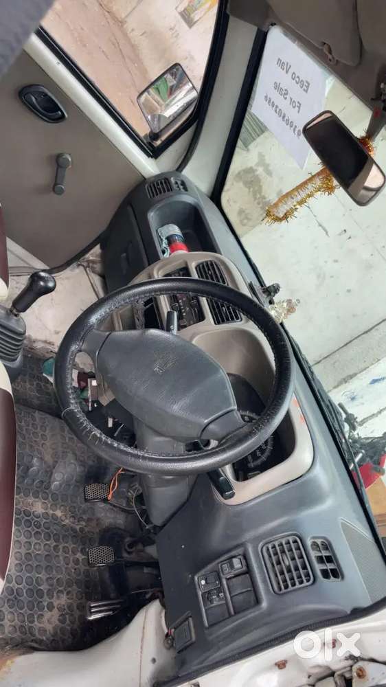 Maruti Suzuki Eeco 2011 Petrol & Lpg Gas Good Condition 7seater