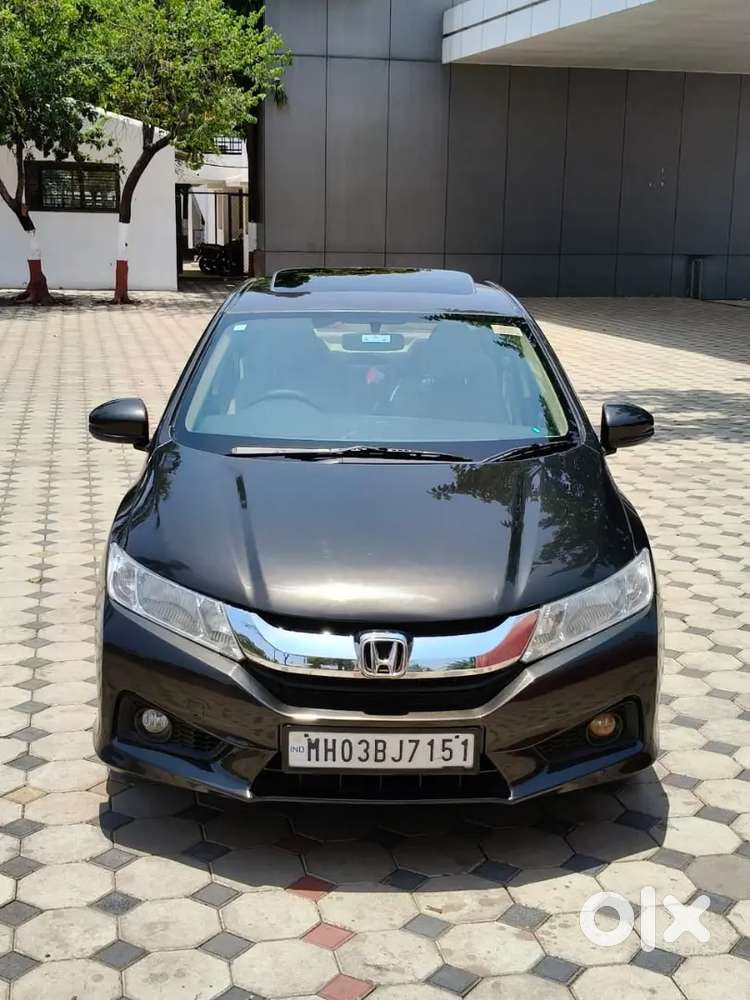  *s.a Car*

*honda City Vx*
*mh 03*
*diesel*️
*model 2014* 
*