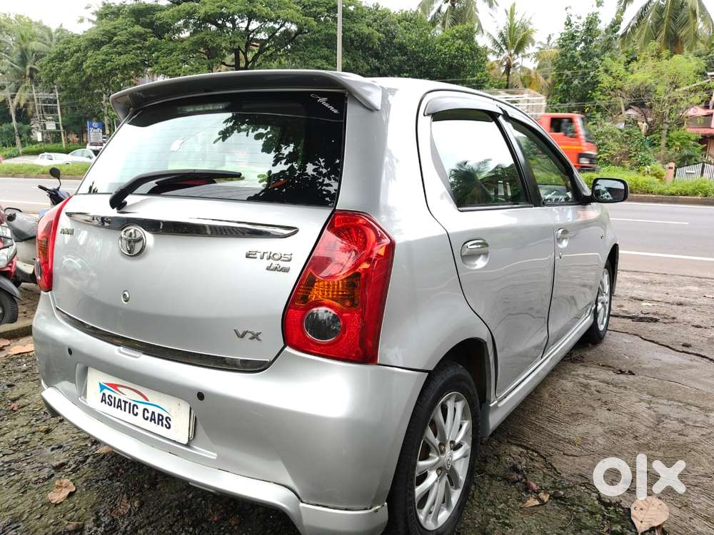 Toyota Etios Liva V Sp*, 2011, Petrol
