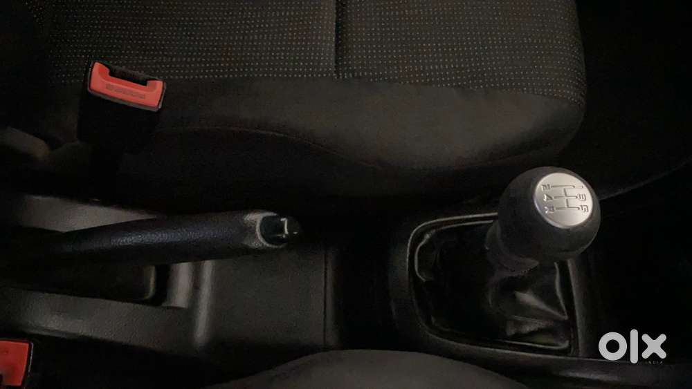 Maruti Suzuki Swift 1.2 Lxi (o), 2017, Petrol