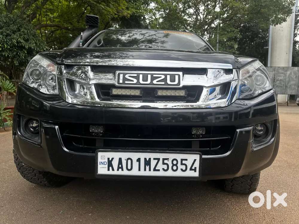 Isuzu V-cross Prestige 2017