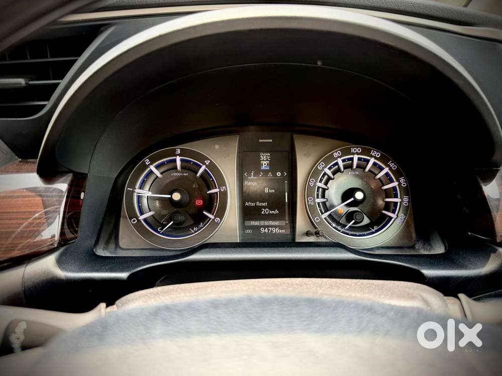 Toyota Innova Crysta Zx 2.4 Diesel 7 Seater, 2022, Diesel