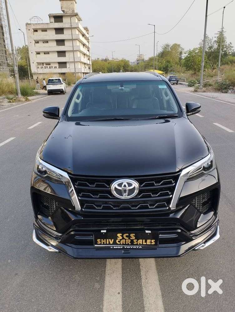 Toyota Fortuner 4x2 At 2.7 Petrol, 2025, Petrol