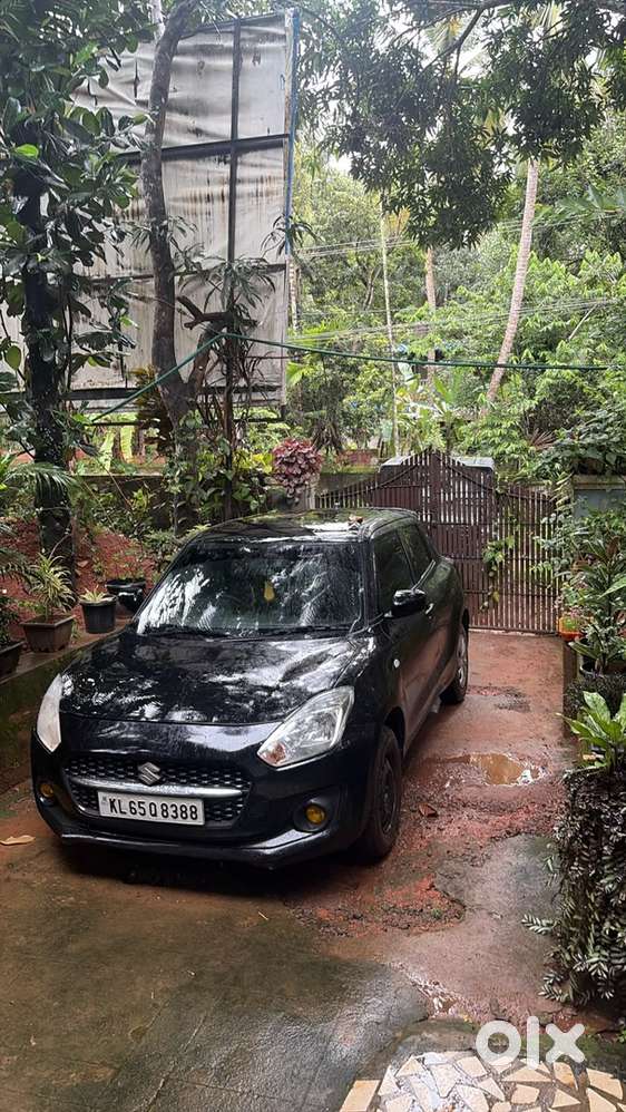 2021 Maruti Swift Lxi Black Kl65 125000km Company Service
