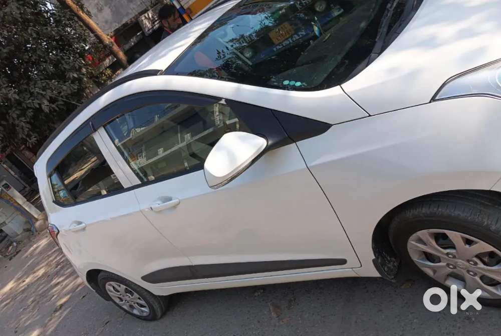 Hyundai Grand I10 Sportz 2016 December Month