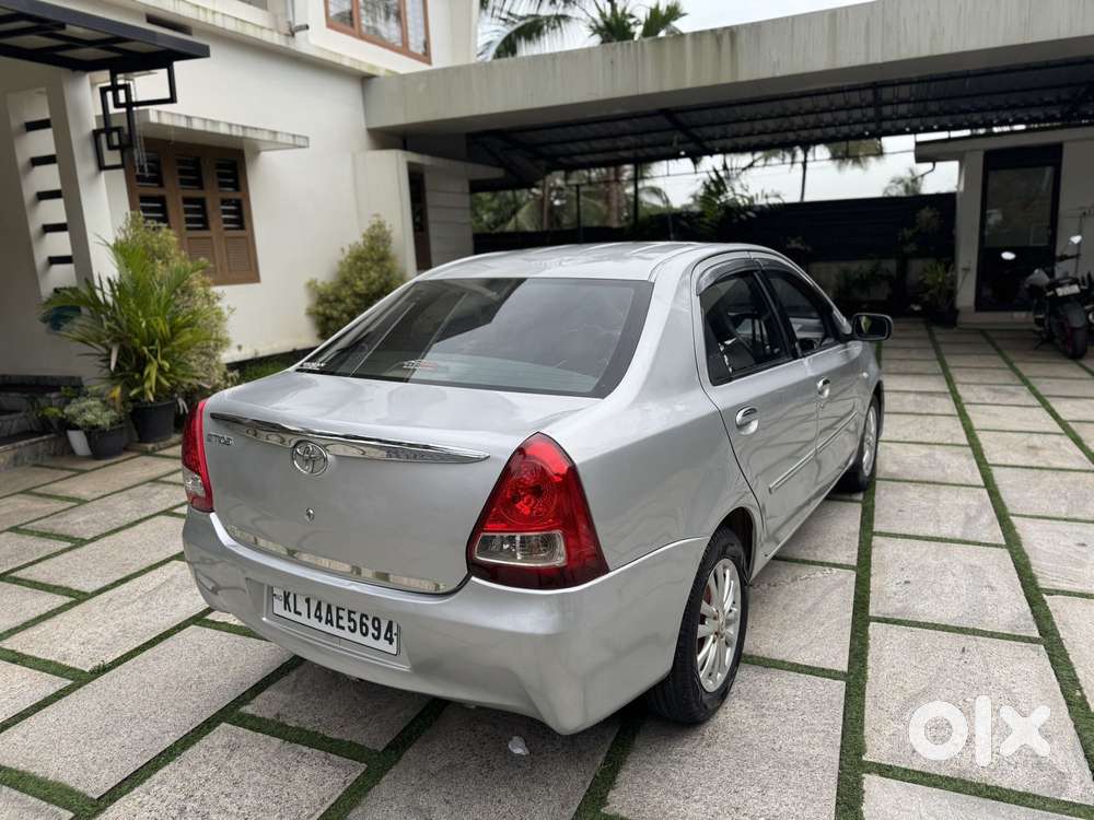 Toyota Etios, 2011, Petrol