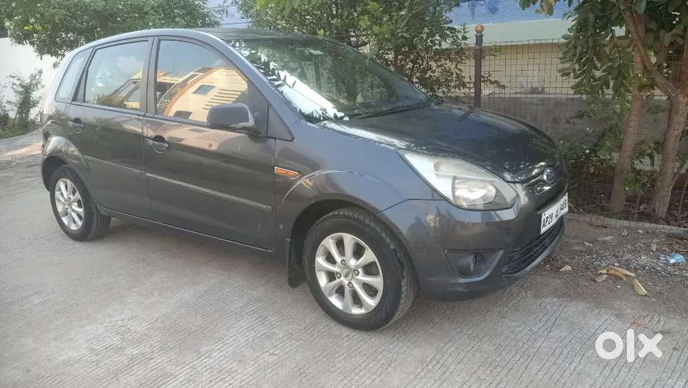 Ford Figo 2010 Diesel Well Maintained Top End Car.