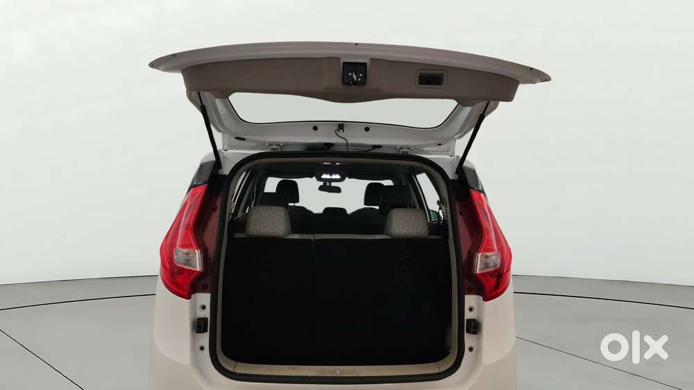 Mahindra Marazzo M6 8str, 2025, Diesel