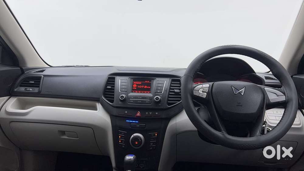 Mahindra Xuv300 1.2 W6 Amt Petrol, 2022, Petrol