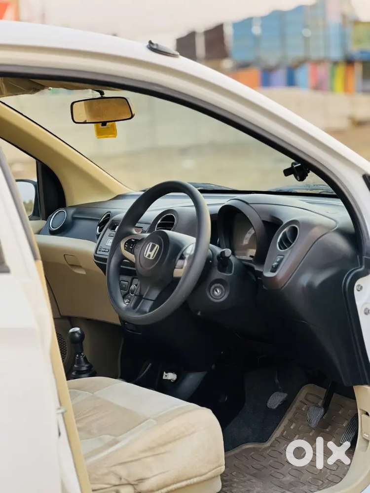Honda Brio 2012 Petrol Well Maintained