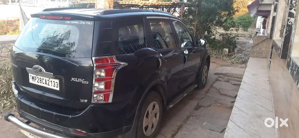 Mahindra Xuv500 2015 Diesel 93500 Km Driven