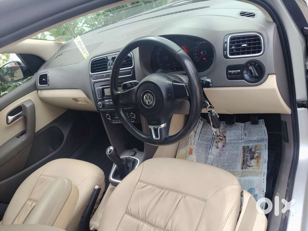 Volkswagen Vento Petrol Highline, 2011, Petrol