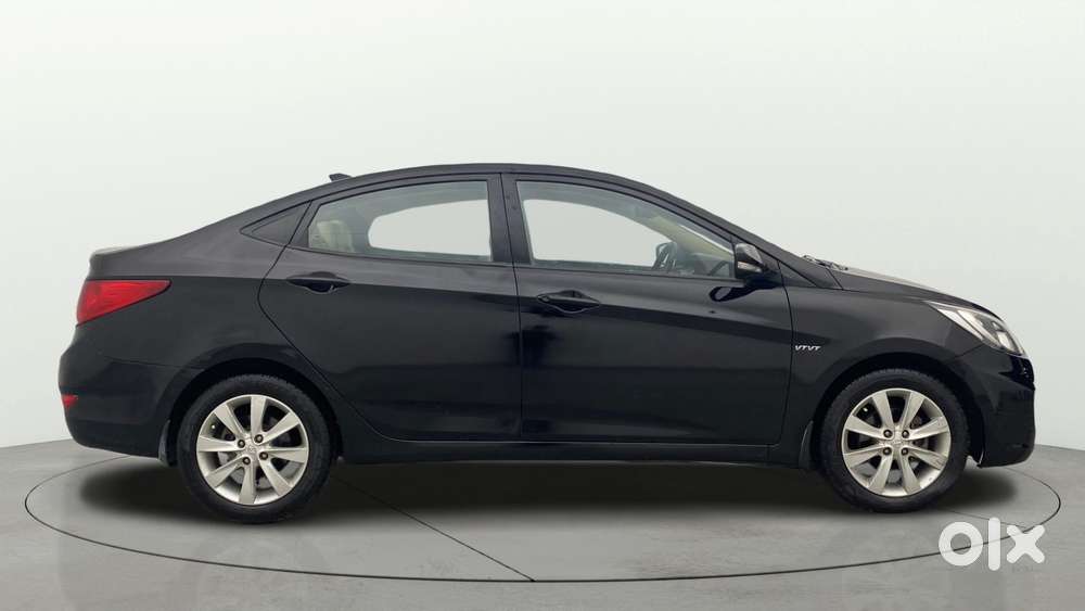Hyundai Verna Fluidic 1.6 Vtvt Sx, 2013, Petrol