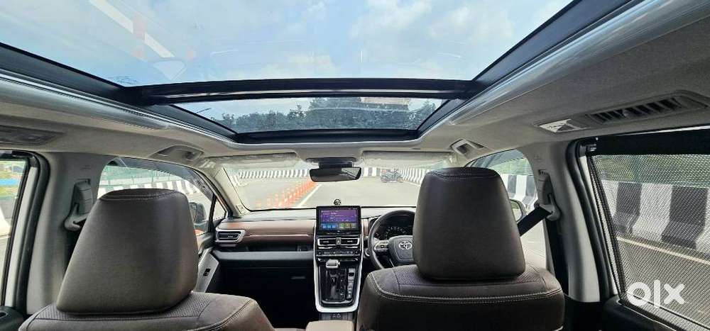 Toyota Innova Hycross 2.0 Zx (o) Hybrid 7 Str, 2024, Petrol