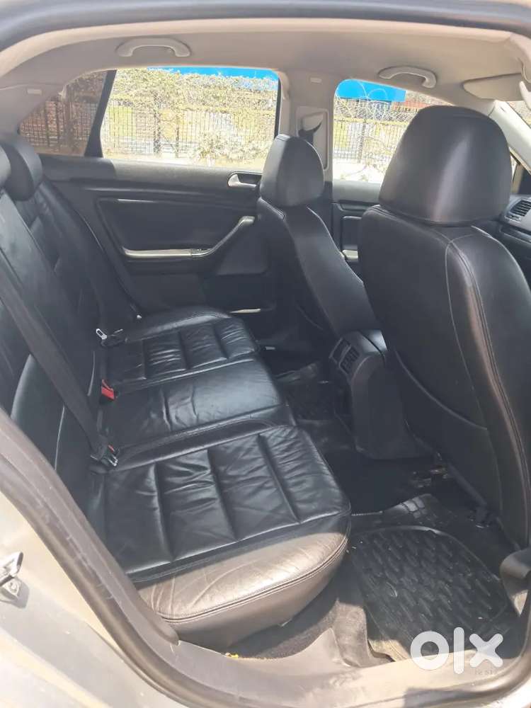 Volkswagen Jetta 2010 Diesel 143562 Km Driven