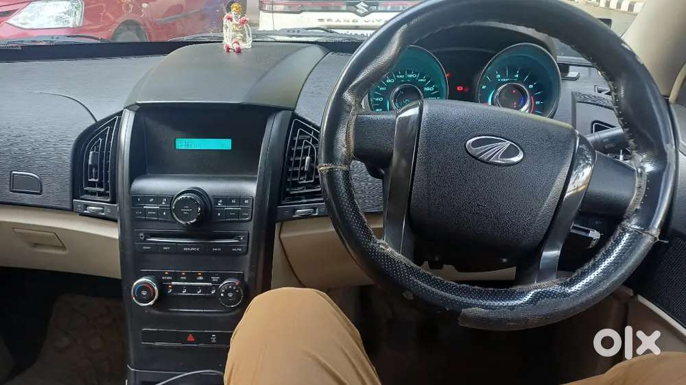 Mahindra Xuv500 2015 Diesel 175000 Km Driven