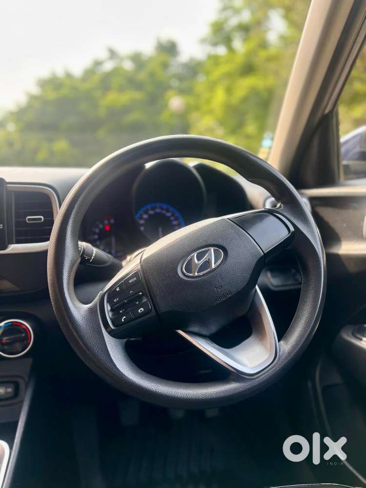 Hyundai Venue S, 2022, Petrol